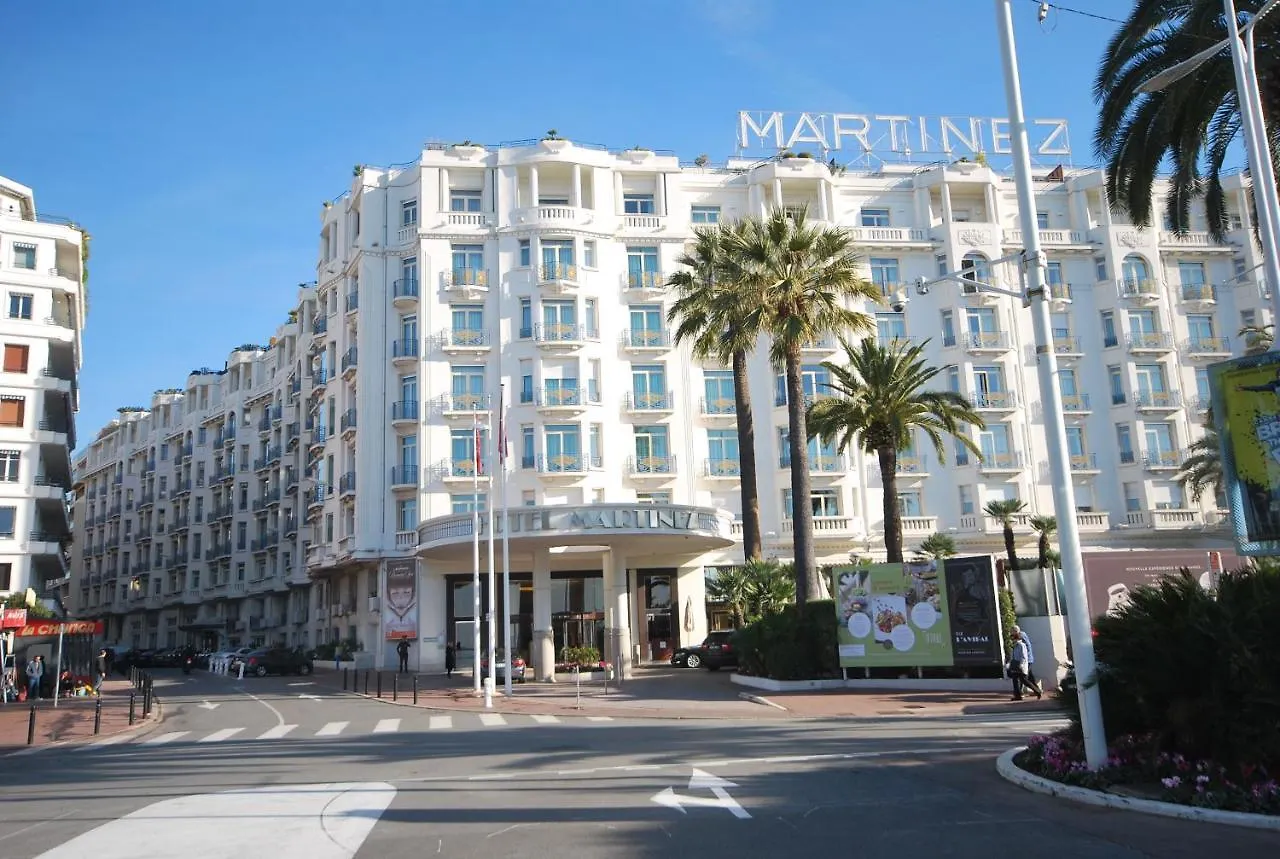 Studette Derriere Hotel Martinez 칸느 0*,  프랑스